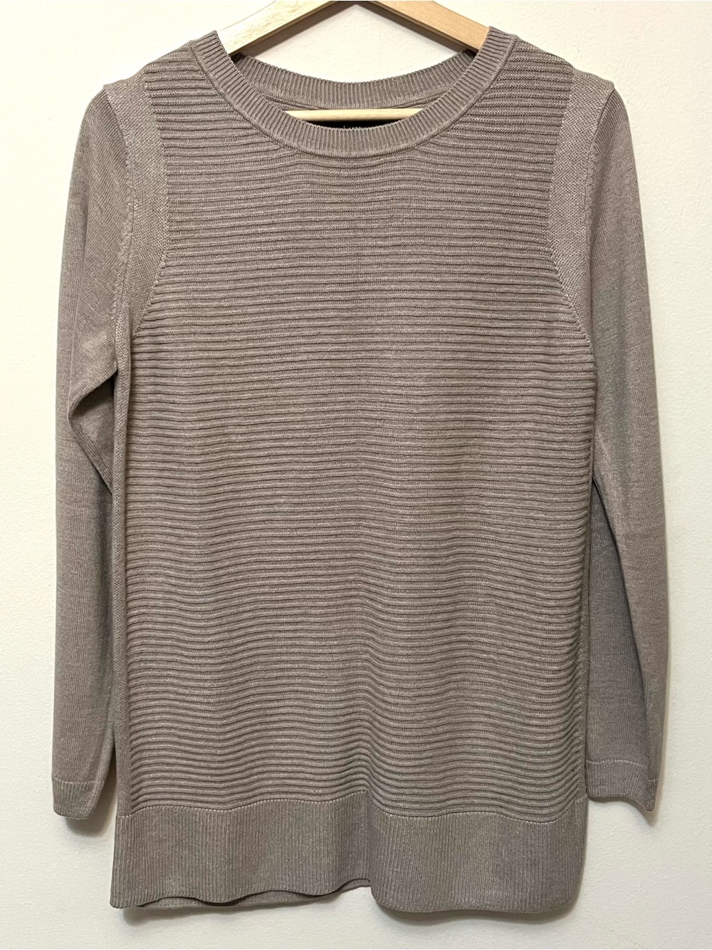 Hillary Radley • M • Tan Ribbed Long Sleeve Crewneck Tunic Sweater